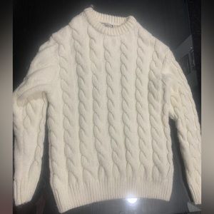 ZARA WHITE KNIT SWEATER